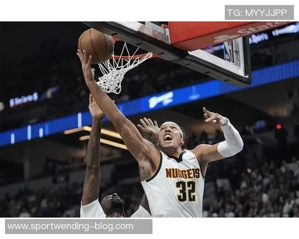 阿门汤普森荣膺11月25日NBA最佳球员展现超凡实力与潜力