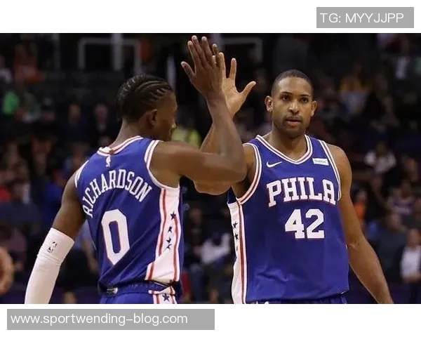 埃泽利回忆霍福德如何引导队友并转型为现代空间型内线 埃泽利回忆霍福德如何引导队友并转型为现代空间型内线