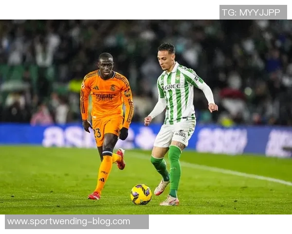 皇马半场领先贝蒂斯贡萨洛打入西甲首球罗德里戈助攻表现出色